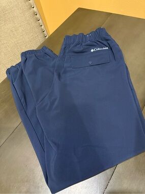 Columbia Men's Navy Blue Elastic Waist Joggers